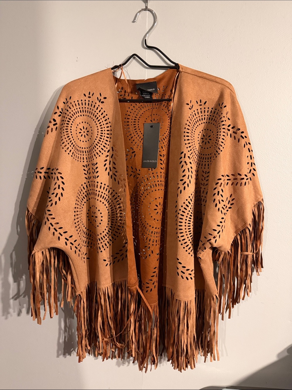 LIV Los Angeles Faux Suede Laser Cut Fringe Komono Jacket Camel NWT Large